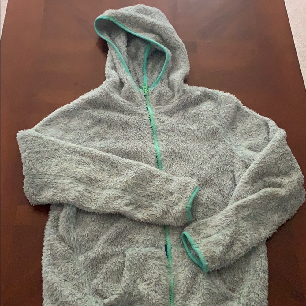Girl’s zip up hoodie